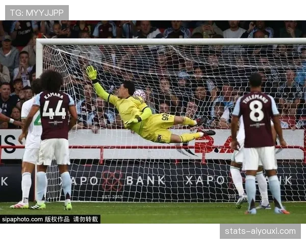 里尔主场防守稳健仅失四球 后防线组织严密成保障